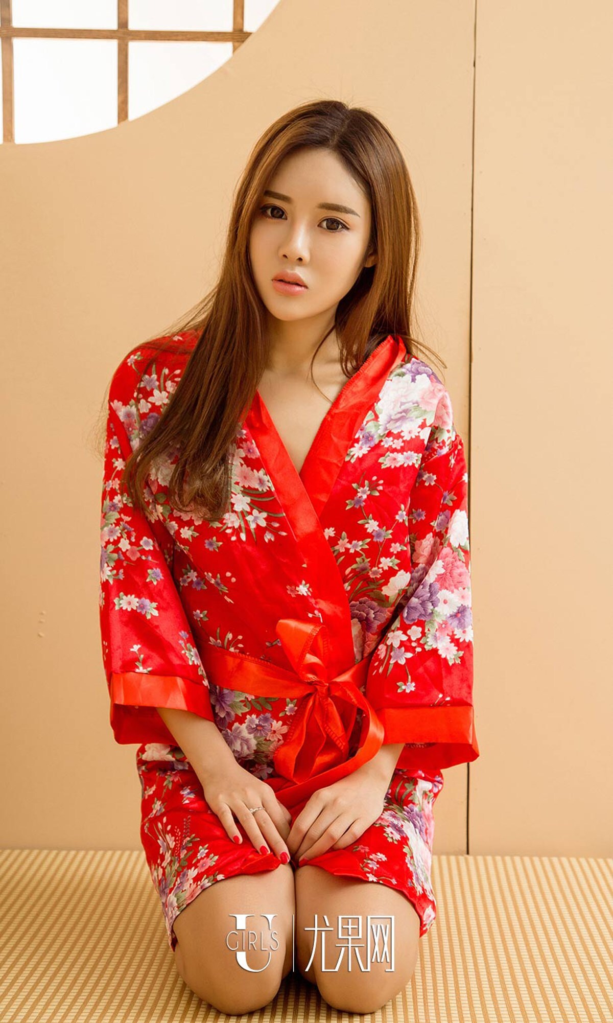 [Ugirls爱尤物]写真 2018.02.11 NO.998 小鸟依人 周心怡